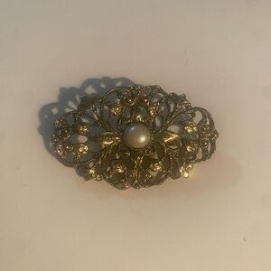 Glam Vintage Gold-Tone Pearl & Rhinestone Brooch —the brooch is back!